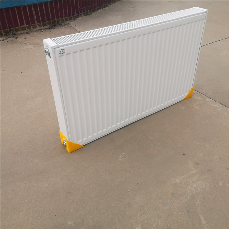 GB-22型钢制板式散热器